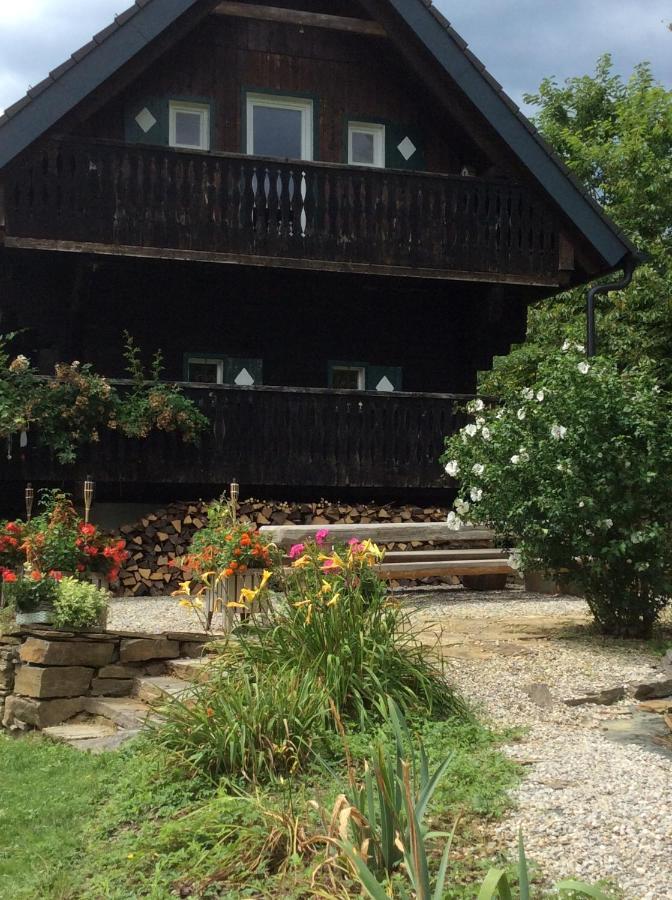 Ferienhaus Blumenparadies ستاينز المظهر الخارجي الصورة